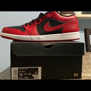 Air Jordan 1 Low Reverse Bred
